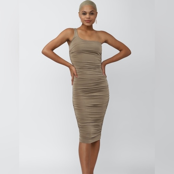 One shoulder ruched bodycon midi nwot - Picture 1 of 2